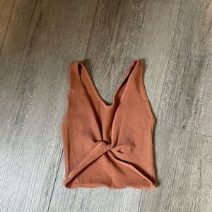 urban outfitters crop top